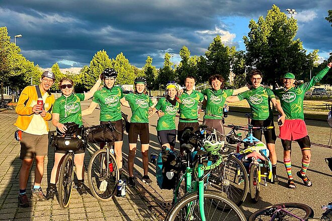 Team des Öpfelchaspers an der Tour de Suisse.