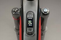 Oberrohr eines E-Mountainbikes mit integriertem Display.