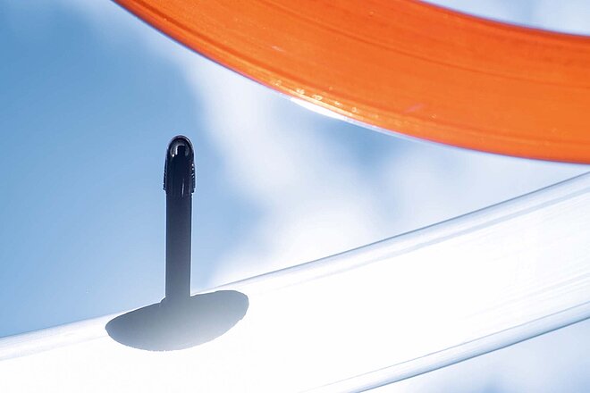 Die neuen Schläuche haben viel Potenzial. (Foto: Mirjam Graf) Kunstbild mit Fahrradschläuchen