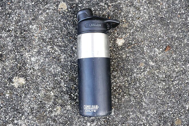 Erfahrungsbericht Camelbak «Chute Mag V.I.». Isolierte Trinkflasche. 