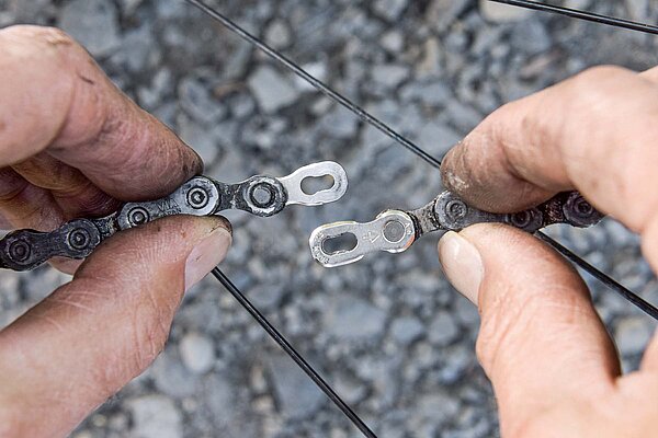 Kettenriss Fahrrad Reparatur Tipps. 